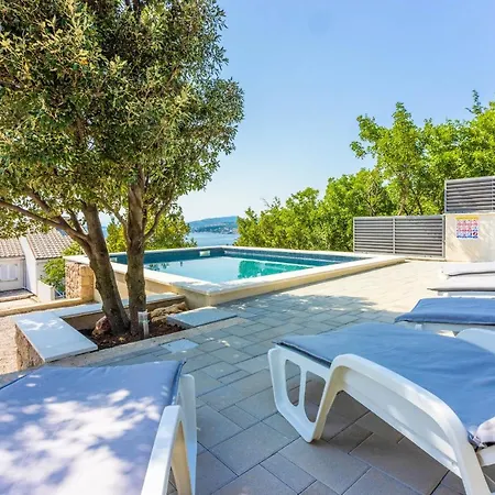 Turquoise Breeze Klenovica