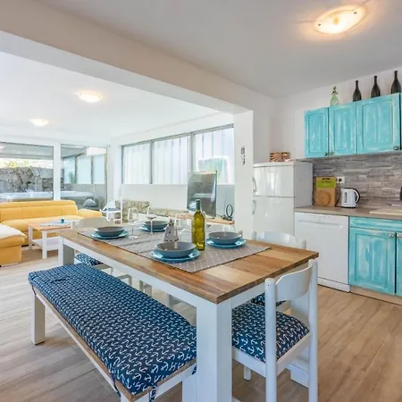 Vila Turquoise Breeze