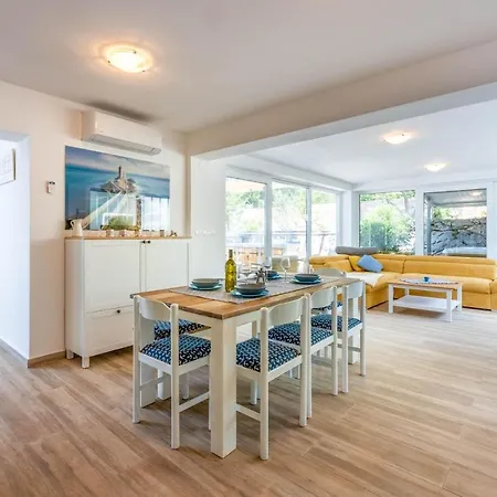 Vila Turquoise Breeze