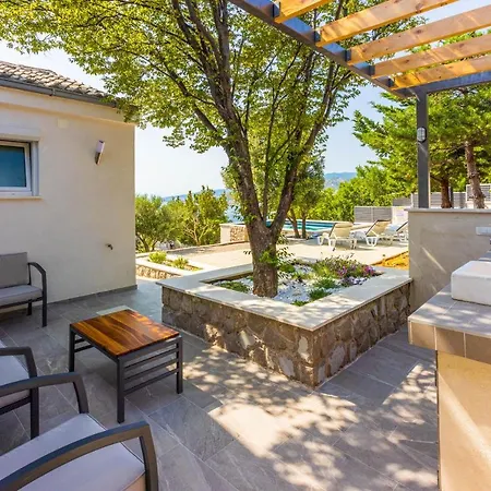 Turquoise Breeze * Klenovica