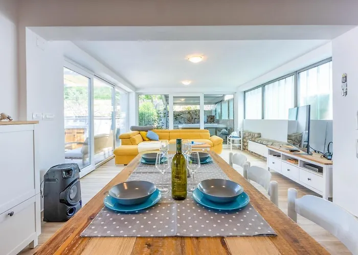 Turquoise Breeze Klenovica