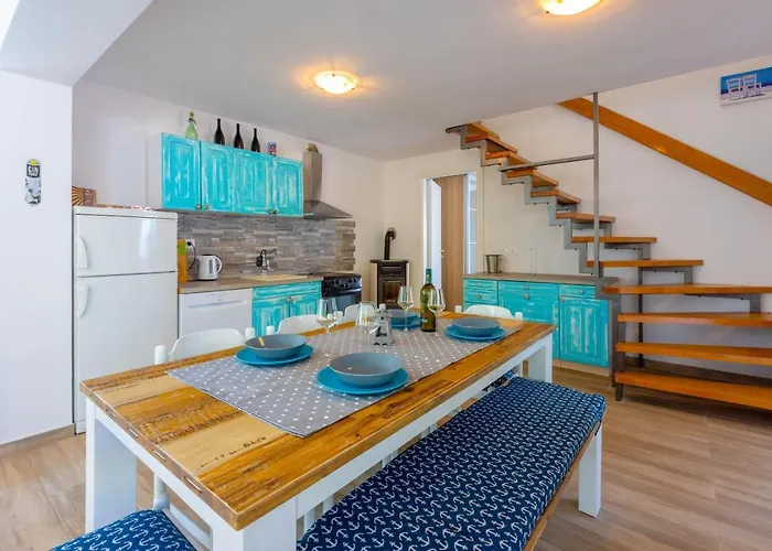 Turquoise Breeze Klenovica